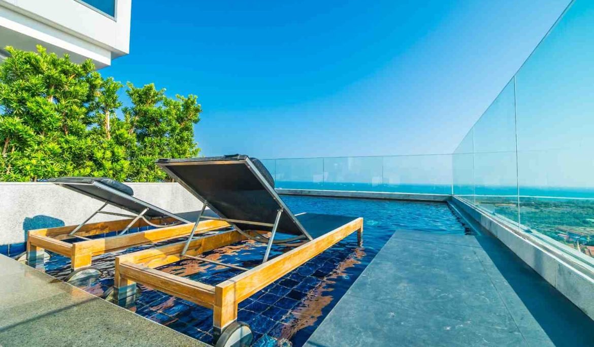 glass-fencing-is-the-safest-choice-for-your-pool