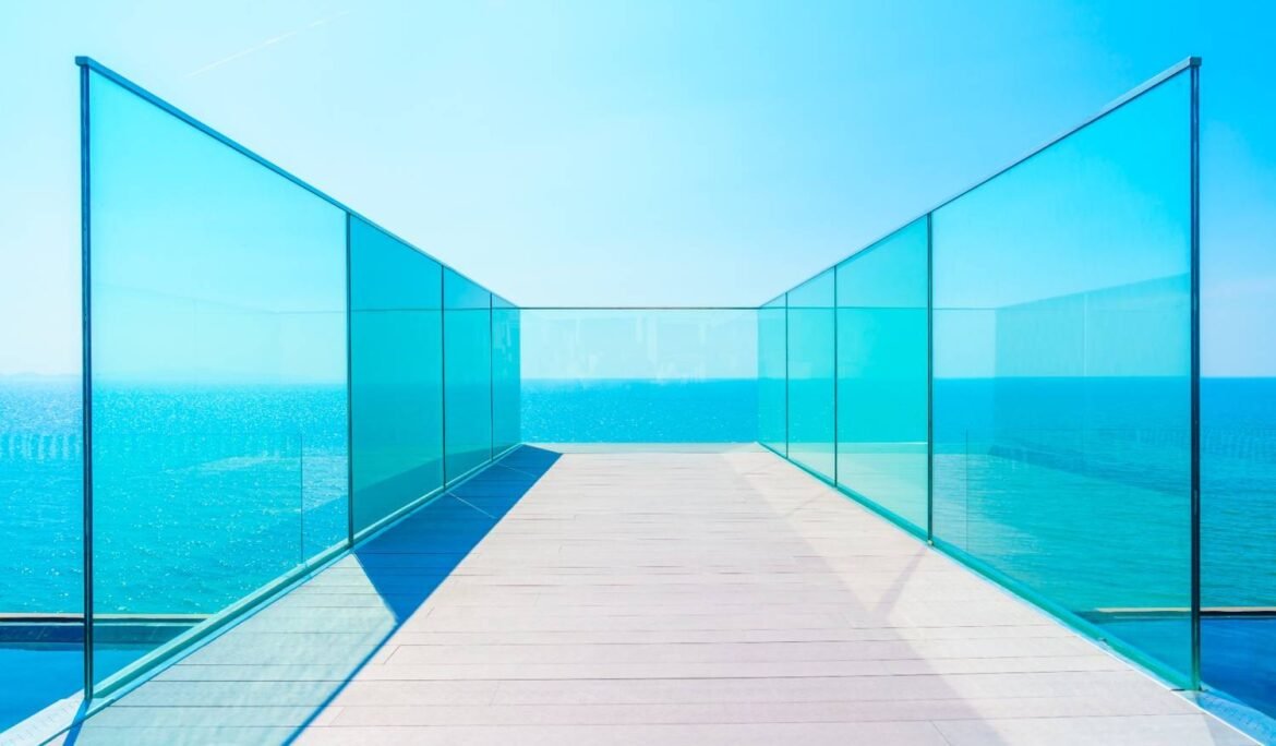 frameless-vs-semi-frameless-glass-pool-fencing